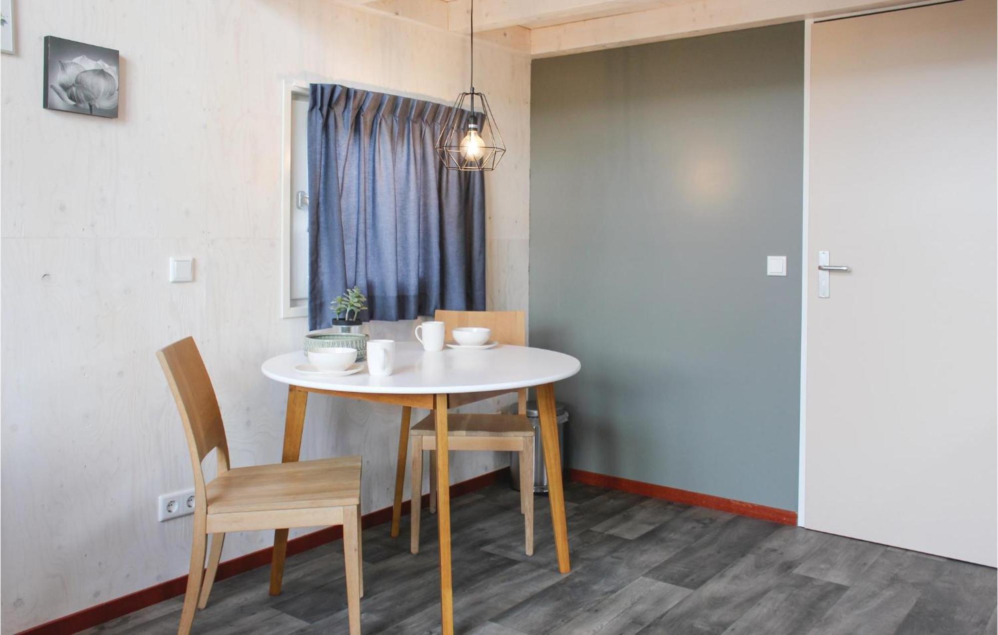 Cozy Home In Sint-Annaland With Kitchen Exterior foto